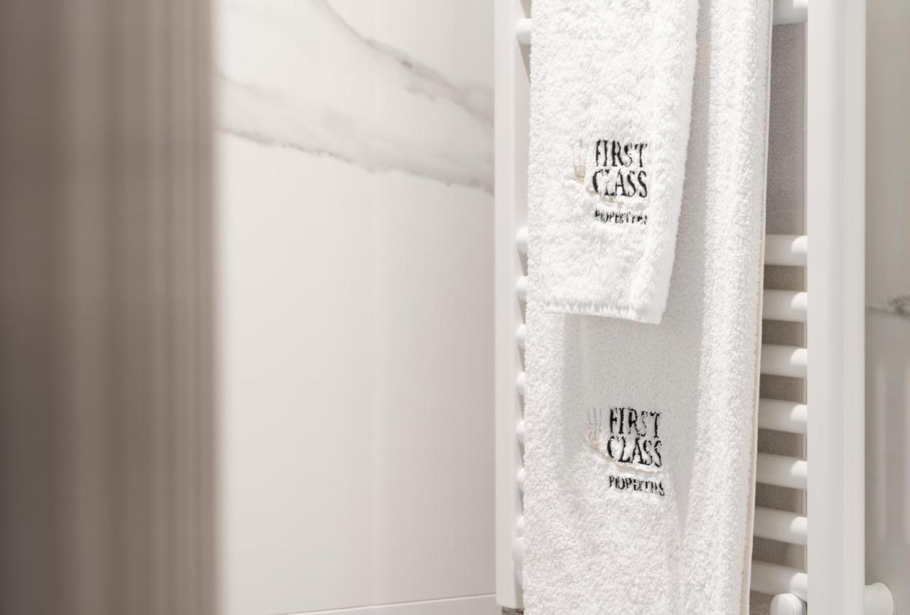 אתונה Glyfada Gallery Apartment מראה חיצוני תמונה