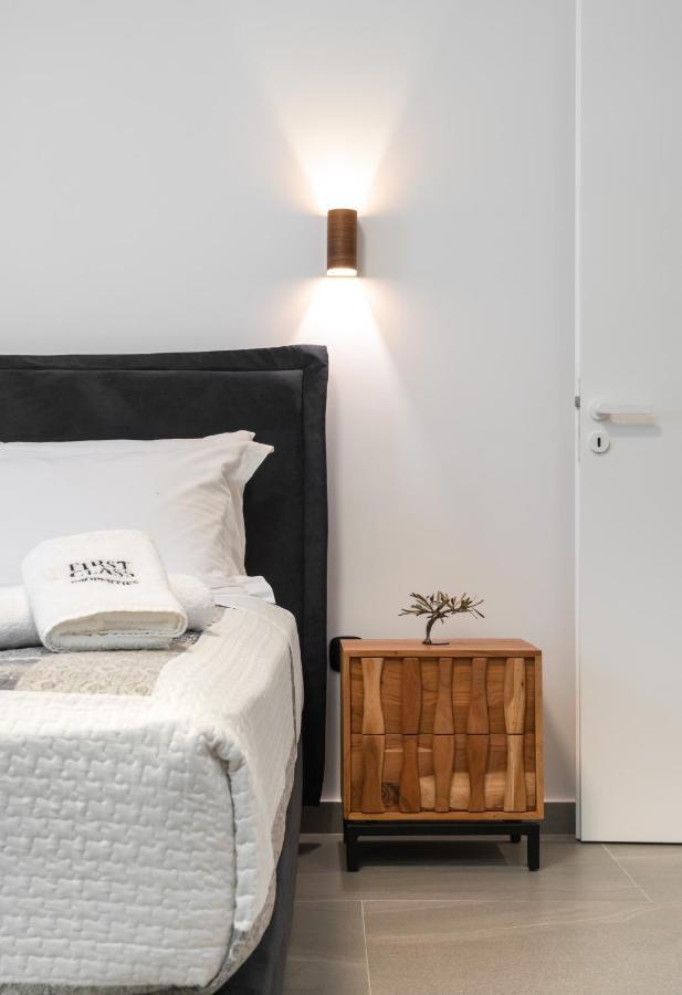 אתונה Glyfada Gallery Apartment מראה חיצוני תמונה